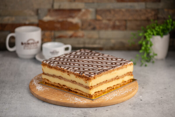 Mille-Feuille Cake (medium - 8 people)