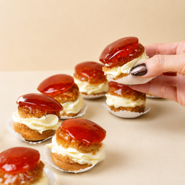 Saint Honoré (mini size) (dozen)