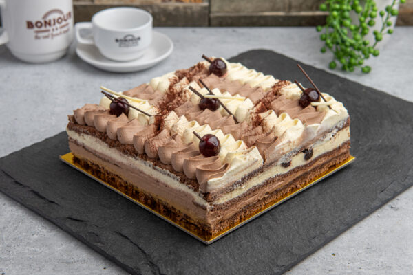 Black Forest Cake (medium - 8 people)